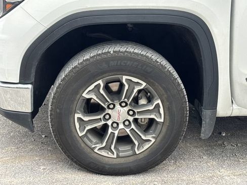 Used 2025 GMC Sierra 1500 SLT AWD/4WD image 23