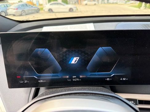 Used 2024 BMW iX xDrive50 w/ Premium Package AWD/4WD image 13