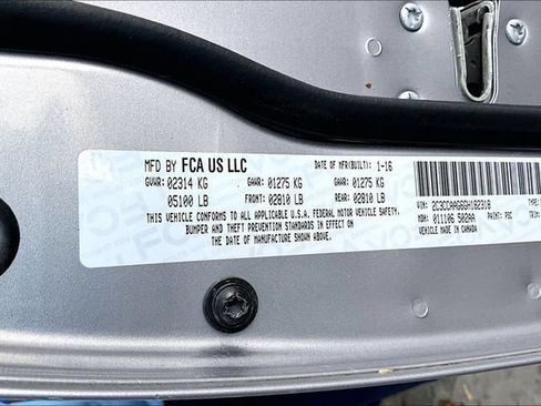 Used 2016 Chrysler 300 Limited RWD image 16