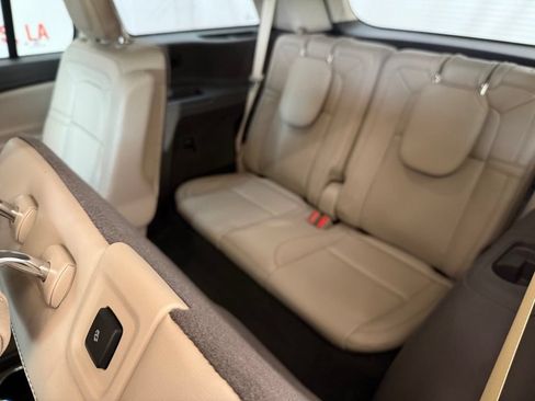 Used 2020 Lincoln Aviator Reserve RWD image 18