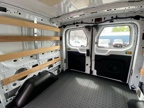 Used 2023 Ford Transit 250 Low Roof w/ Exterior Upgrade Package image 9