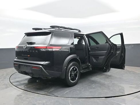 Used 2025 Nissan Pathfinder Rock Creek AWD/4WD image 26