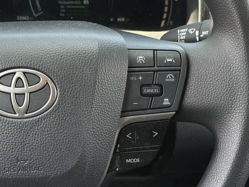 Used 2025 Toyota Camry LE w/ Convenience Package FWD image 15