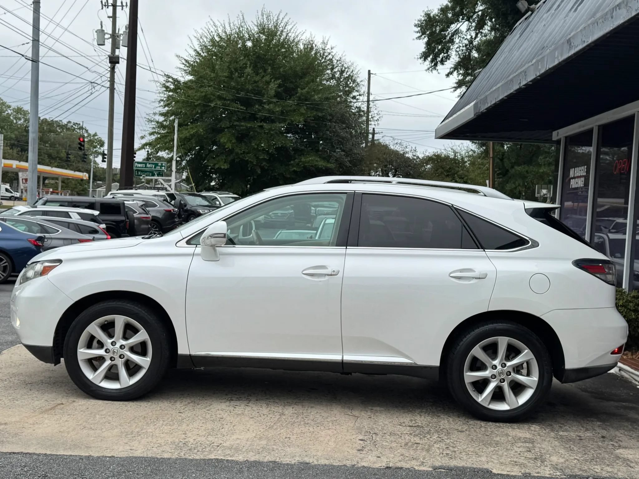 Used 2010 Lexus RX 350 AWD w/ Premium Pkg image 4