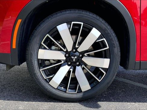 Used 2025 Mitsubishi Outlander SE AWD/4WD image 9
