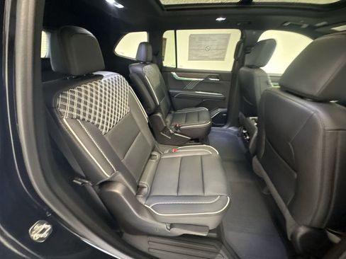 New 2026 GMC Acadia Denali w/ Super Cruise Package FWD image 28