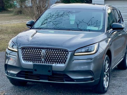 Used 2022 Lincoln Corsair AWD w/ Equipment Group 101A image 32