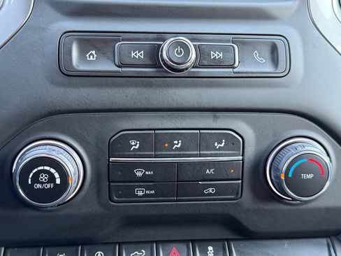 Used 2024 Chevrolet Silverado 1500 Custom AWD/4WD image 16