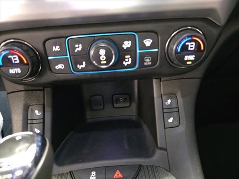 Used 2019 GMC Acadia SLT image 23