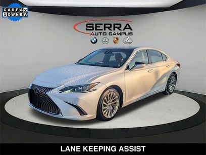 Used 2019 Lexus ES 350 Luxury w/ Accessory Package 2