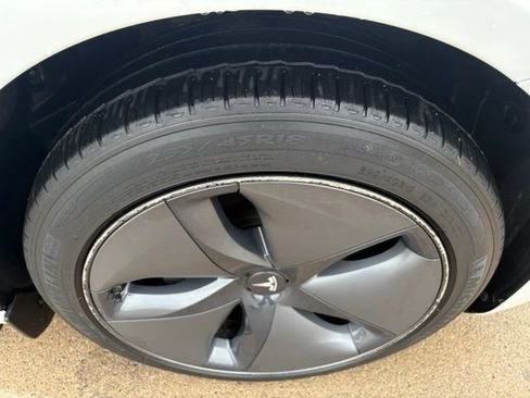 Used 2019 Tesla Model 3 Standard Range Plus RWD image 24