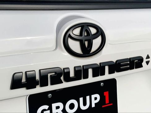 Used 2023 Toyota 4Runner SR5 Premium image 30