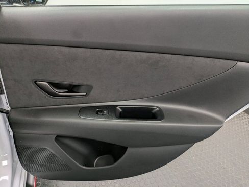 Used 2025 Hyundai Elantra N FWD image 25