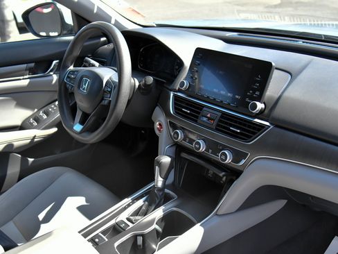 Used 2020 Honda Accord LX image 40