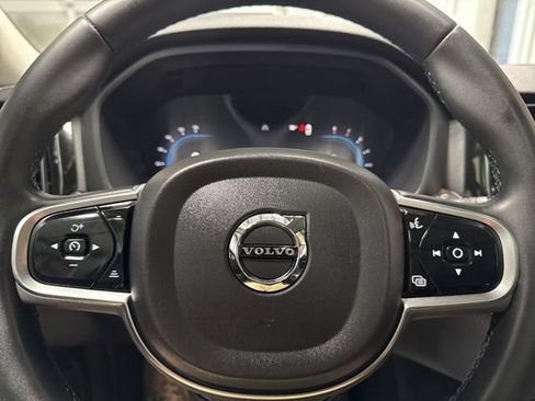 Used 2023 Volvo XC60 B5 Plus AWD/4WD image 14