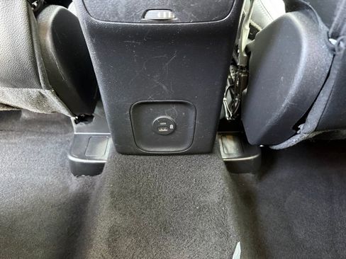 Used 2022 Ford Escape SEL w/ Technology Package image 16