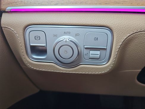 Used 2024 Mercedes-Benz GLE 350 4MATIC image 26