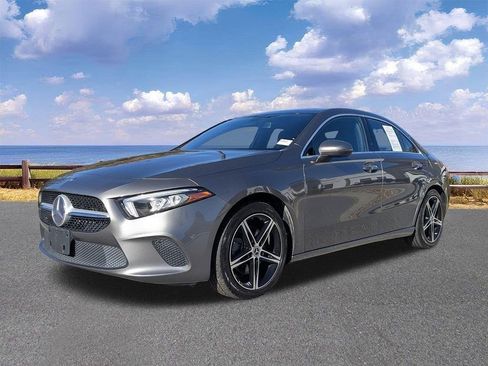 Used 2019 Mercedes-Benz A 220 4MATIC w/ Premium Package image 4