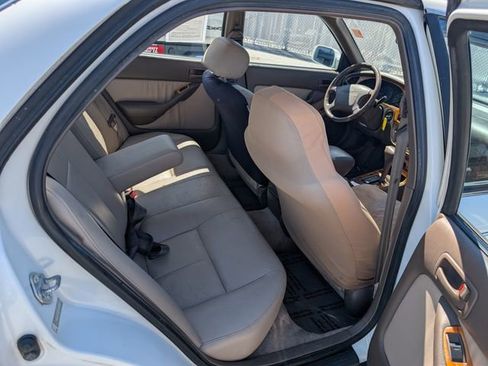 Used 1996 Toyota Camry LE FWD image 25