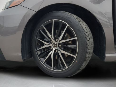 Used 2022 Toyota Camry SE w/ Carpet Mat Package (TMS) image 59