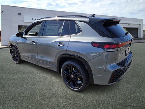 New 2026 Volkswagen Tiguan SE R-Line image 4