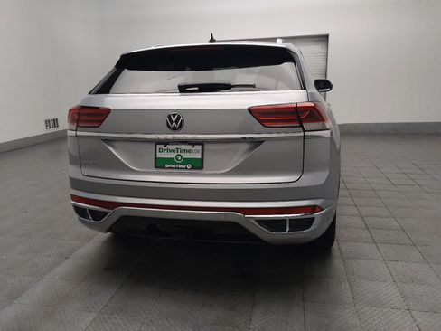 Used 2021 Volkswagen Atlas Cross Sport SE w/ Panoramic Sunroof Package FWD image 7