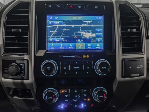 Used 2021 Ford F250 Lariat image 25