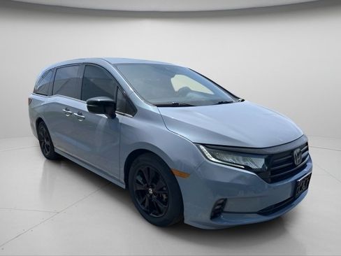 Used 2023 Honda Odyssey Sport image 5