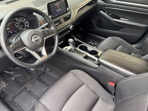 Used 2023 Nissan Altima 2.5 SV image 7