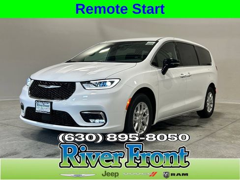 New 2026 Chrysler Pacifica Select FWD image 1