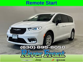 New 2026 Chrysler Pacifica Select FWD video 1