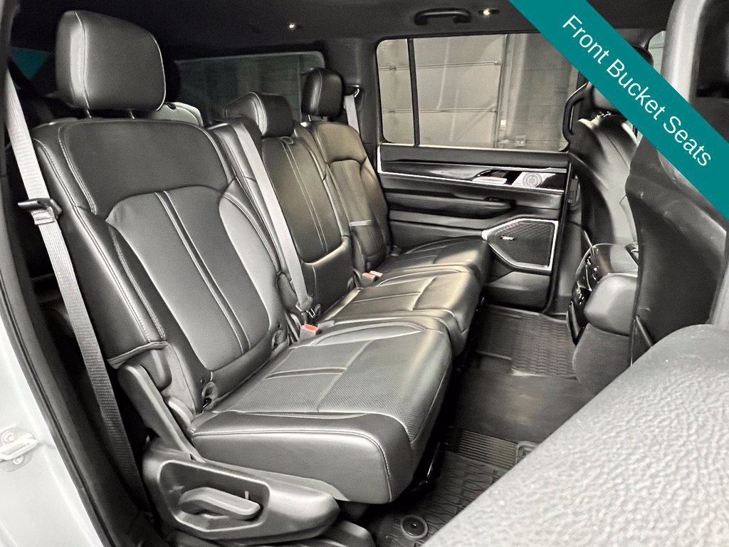 Used 2024 Jeep Wagoneer 4WD image 15