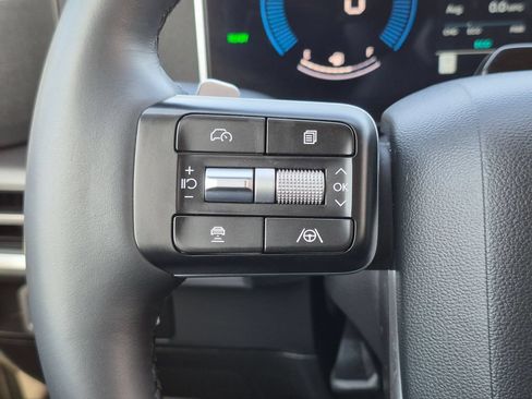 Used 2025 Hyundai Santa Fe SEL FWD image 21