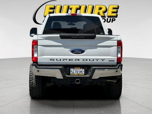 Certified 2018 Ford F250 XLT w/ XLT Value Package AWD/4WD image 4
