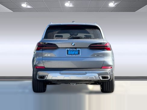Used 2026 BMW X5 xDrive40i AWD/4WD image 9