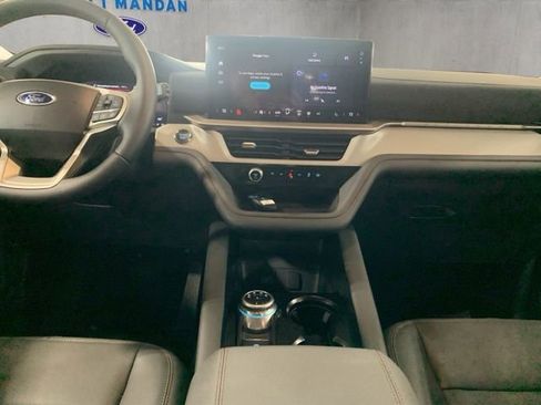 New 2026 Ford Explorer Active AWD/4WD image 13