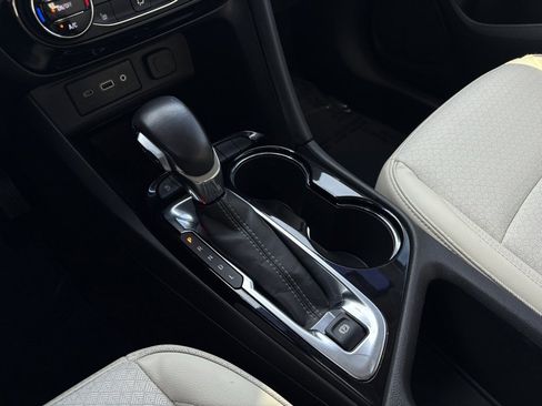 Used 2022 Buick Encore GX Select w/ Sport Touring Package image 20