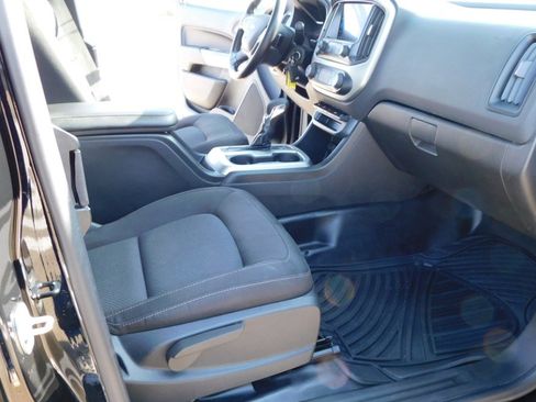 Used 2022 Chevrolet Colorado LT w/ Fleet Safety Package image 23