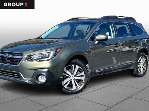 Used 2018 Subaru Outback 2.5i Limited image 1
