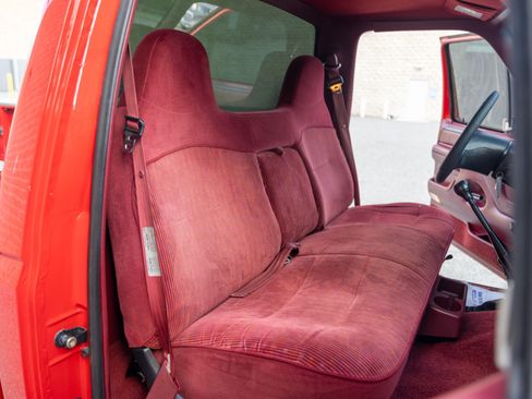 Used 1997 Ford F250 4x4 Regular Cab Heavy Duty image 28