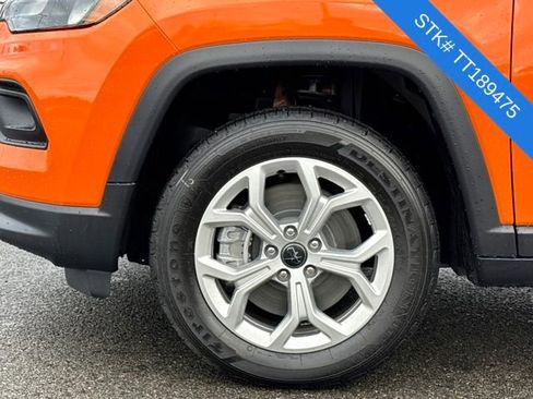 New 2026 Jeep Compass Latitude image 5