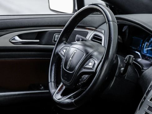 Used 2017 Lincoln MKZ Reserve FWD image 23