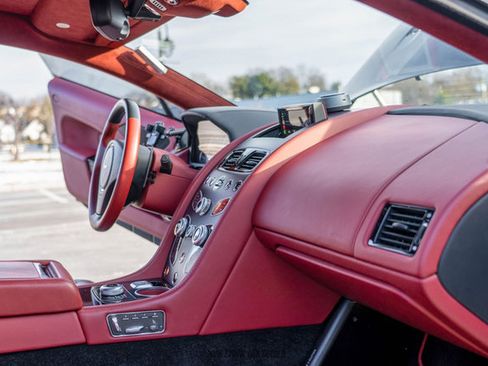 Used 2016 Aston Martin Rapide S image 59