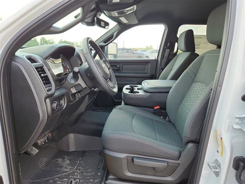 New 2026 RAM 3500 Tradesman image 17