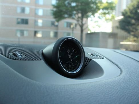 Used 2022 Maserati Levante GT AWD/4WD image 36