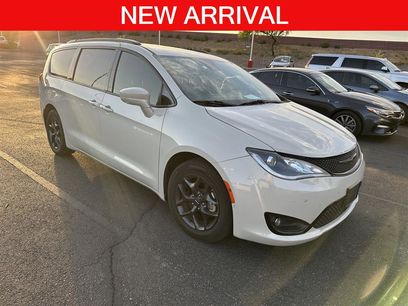 Used 2020 Chrysler Pacifica Touring-L Plus