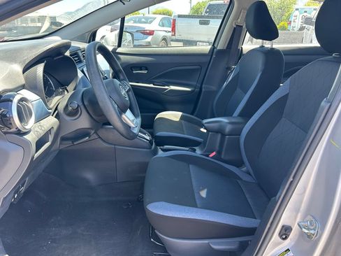 Used 2025 Nissan Versa SV FWD image 25
