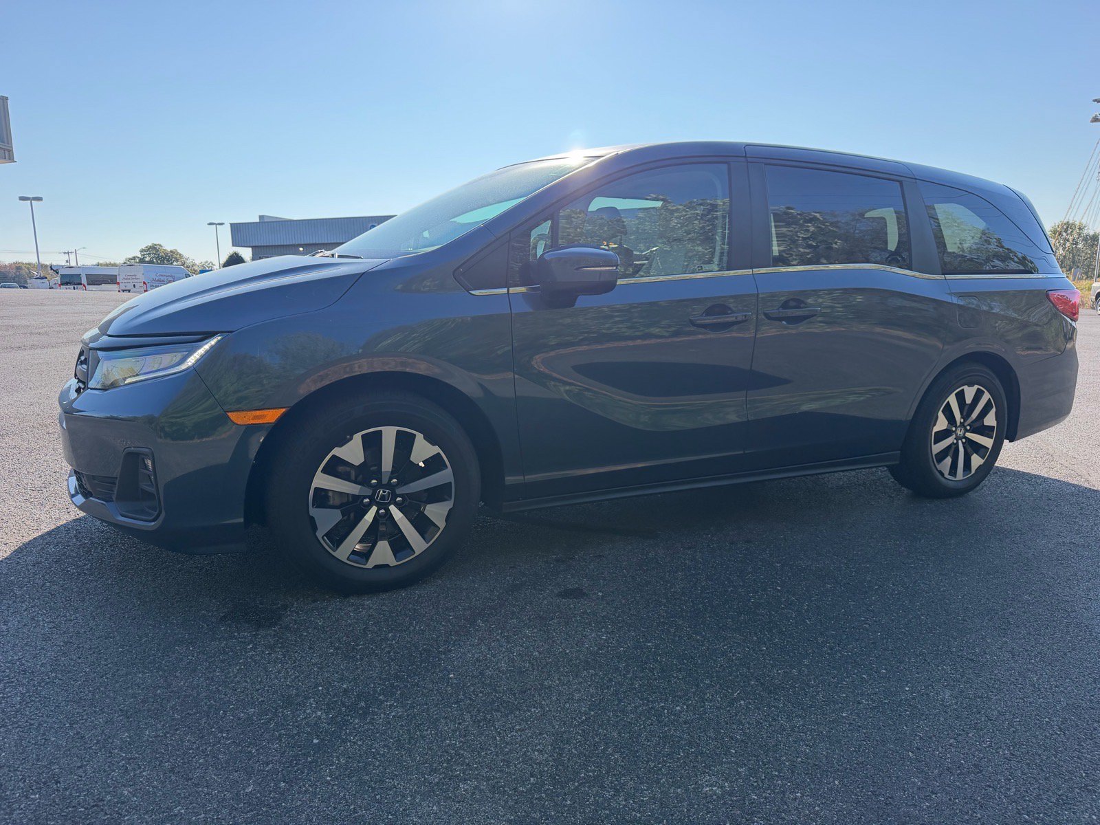 Used 2025 Honda Odyssey EX-L image 7