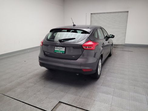 Used 2017 Ford Focus SE FWD image 7
