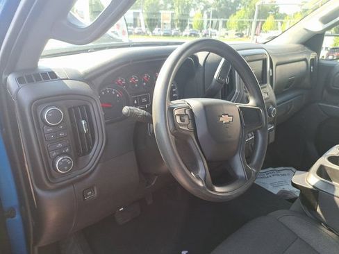 Used 2022 Chevrolet Silverado 1500 Custom AWD/4WD image 13